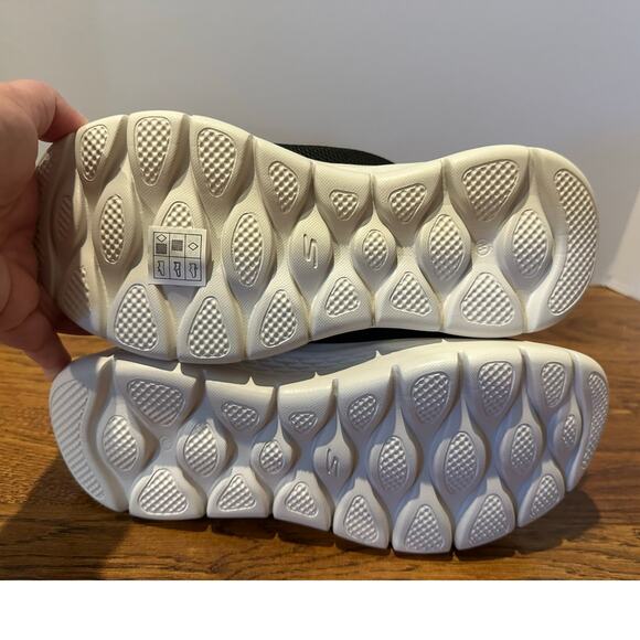 Skechers Go Walk Slip-In Sneakers - Black - Sz 7 Wide Stylish Comfort Shoes NWT - Picture 7 of 11